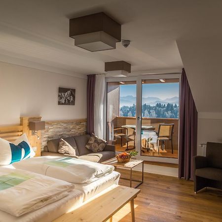 Hotel Christine Eisenberg  Bagian luar foto
